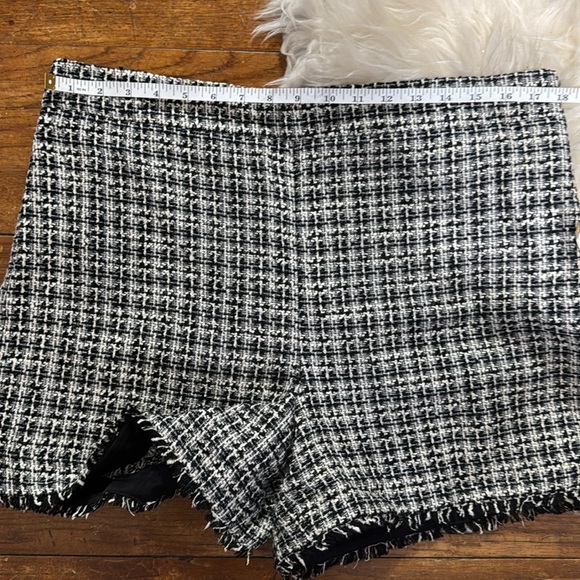 Tweed high waisted shorts - Picture 5 of 5